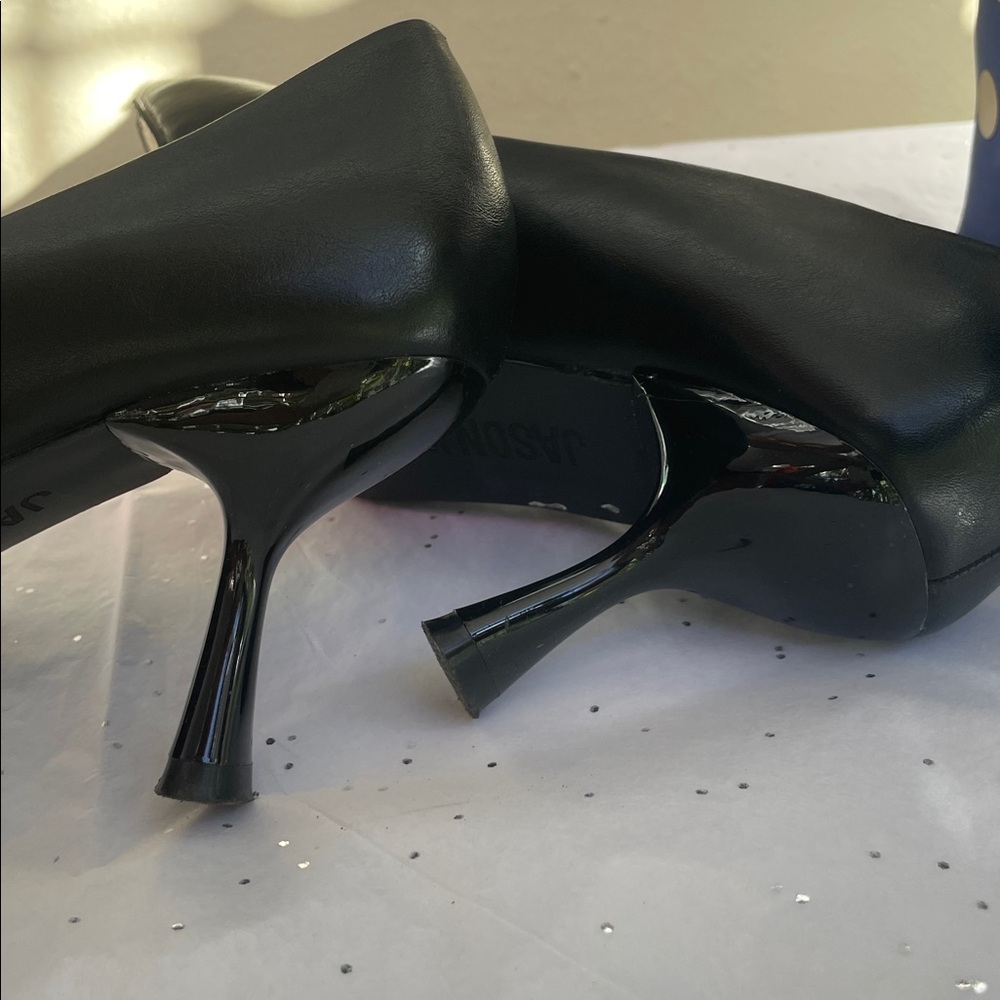 Leather Pumps - image 5